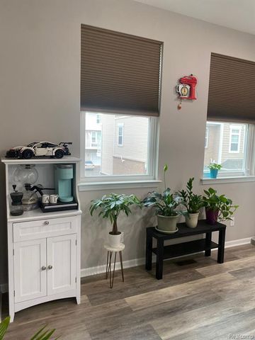 3221 Chambers, Wixom, MI 48393