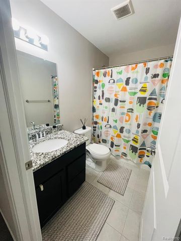 3221 Chambers, Wixom, MI 48393