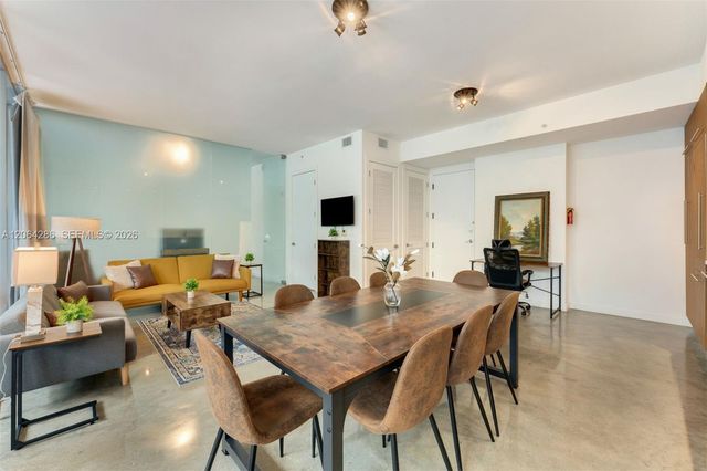 250 NW 24th Street 2B, Miami, FL 33127