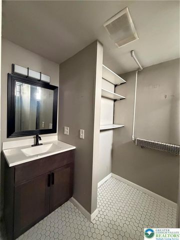123 2nd Street B1, Easton, PA 18042