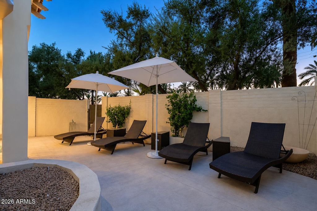 4552 N 52ND Place, Phoenix, AZ 85018 — photo 4