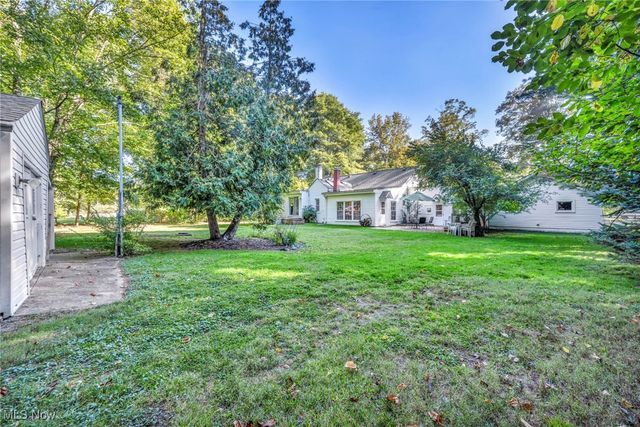 37531 Milann Drive, Willoughby Hills, OH 44094