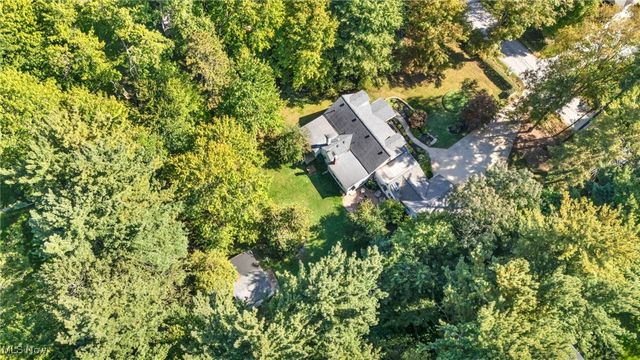 37531 Milann Drive, Willoughby Hills, OH 44094