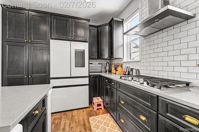 2471 Massoit Road, Royal Oak, MI 48073