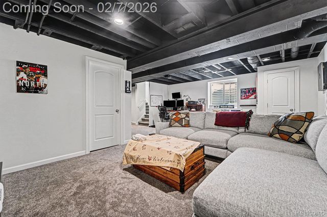 2471 Massoit Road, Royal Oak, MI 48073