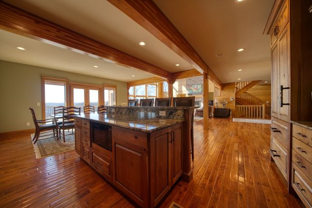 238 Lake Forest Drive, Eureka Springs, AR 72631