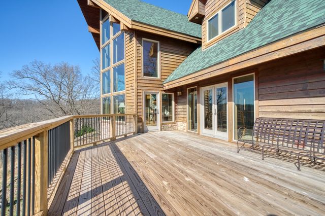 238 Lake Forest Drive, Eureka Springs, AR 72631