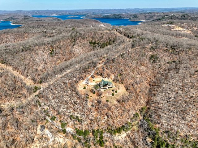 238 Lake Forest Drive, Eureka Springs, AR 72631