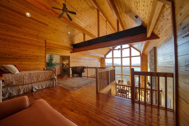 238 Lake Forest Drive, Eureka Springs, AR 72631