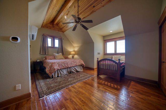 238 Lake Forest Drive, Eureka Springs, AR 72631