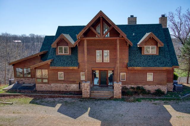 238 Lake Forest Drive, Eureka Springs, AR 72631