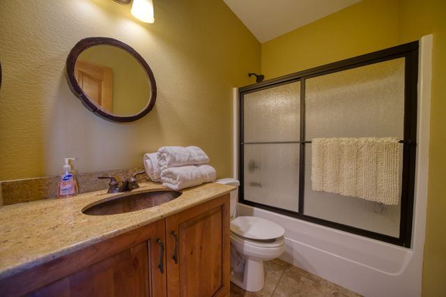 238 Lake Forest Drive, Eureka Springs, AR 72631