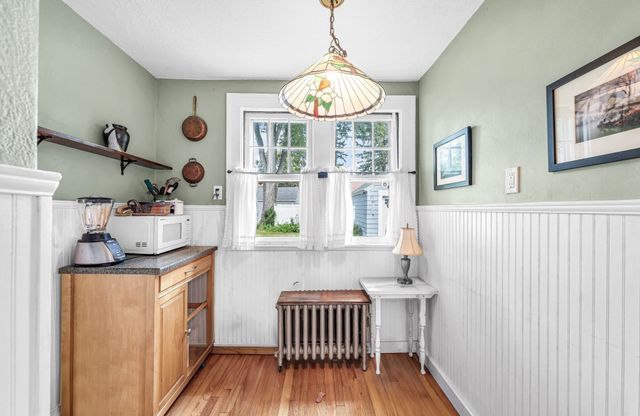 793 Allen St, Springfield, MA 01118