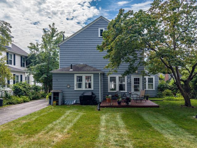 793 Allen St, Springfield, MA 01118