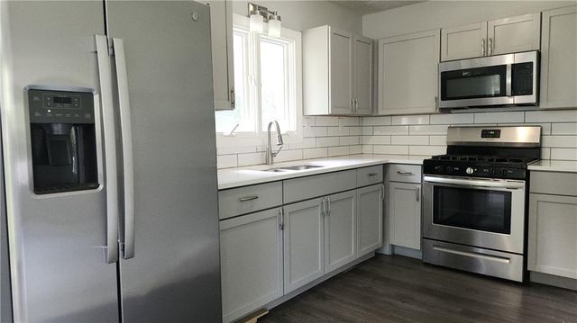 151 Cornell Avenue, Bonner Springs, KS 66012