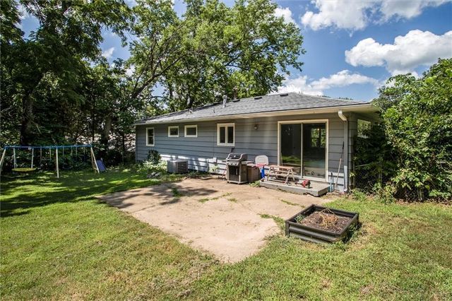 151 Cornell Avenue, Bonner Springs, KS 66012