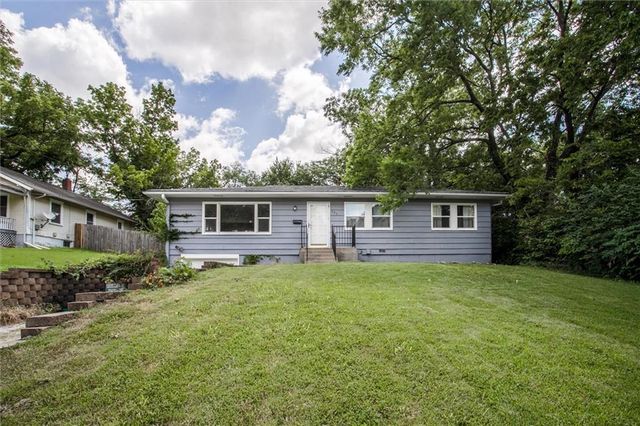 151 Cornell Avenue, Bonner Springs, KS 66012