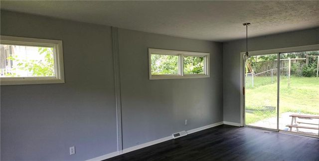 151 Cornell Avenue, Bonner Springs, KS 66012