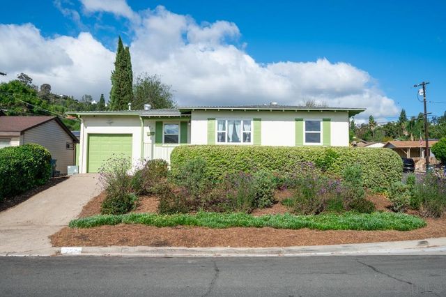 752 Hillsview, El Cajon, CA 92020