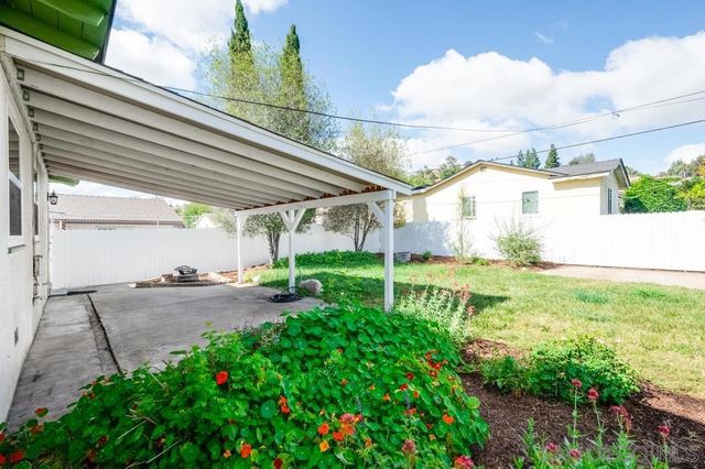 752 Hillsview, El Cajon, CA 92020