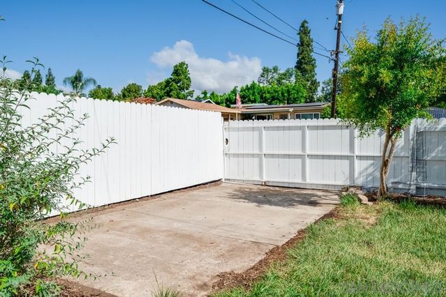 752 Hillsview, El Cajon, CA 92020