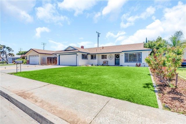 701 Theta Avenue, Porterville, CA 93257