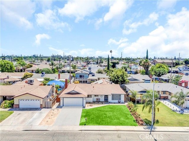 701 Theta Avenue, Porterville, CA 93257