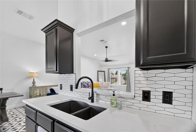 2712 NW 186th Terrace, Edmond, OK 73012