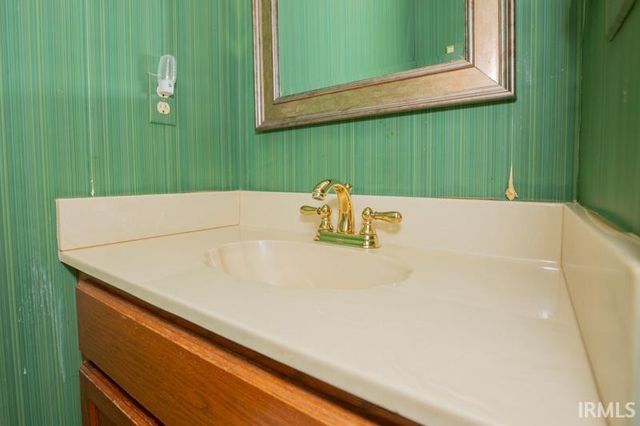 505 Wyndclyff Drive, Evansville, IN 47711