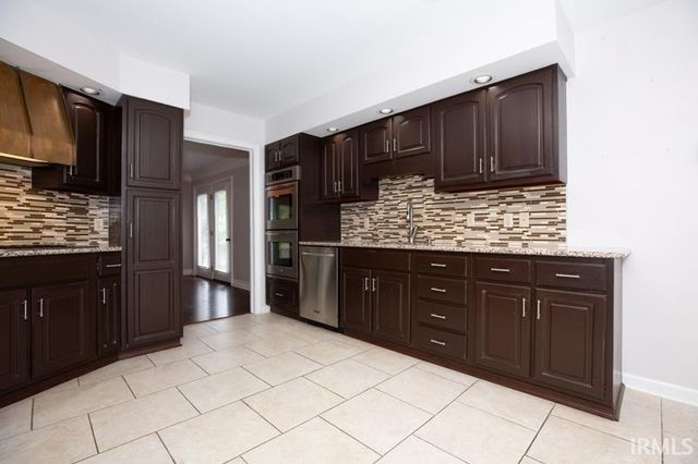 505 Wyndclyff Drive, Evansville, IN 47711