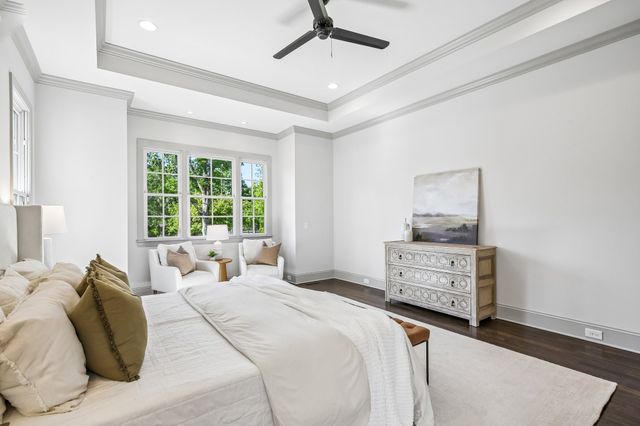 1126 Battery Ln, Nashville, TN 37220