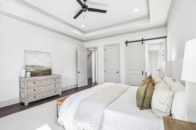 1126 Battery Ln, Nashville, TN 37220