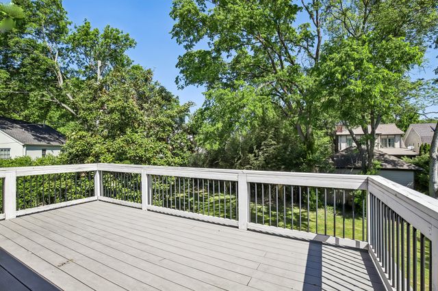 1126 Battery Ln, Nashville, TN 37220