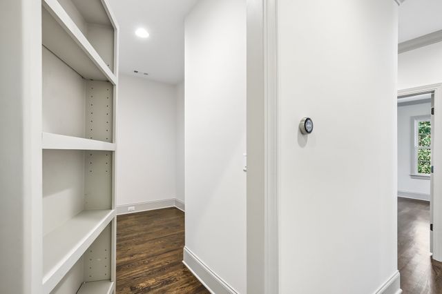 1126 Battery Ln, Nashville, TN 37220