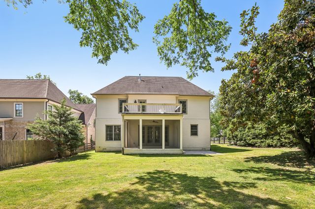 1126 Battery Ln, Nashville, TN 37220