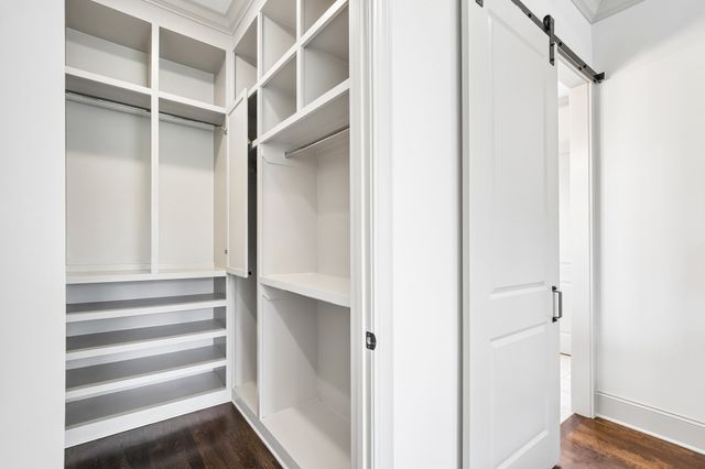 1126 Battery Ln, Nashville, TN 37220