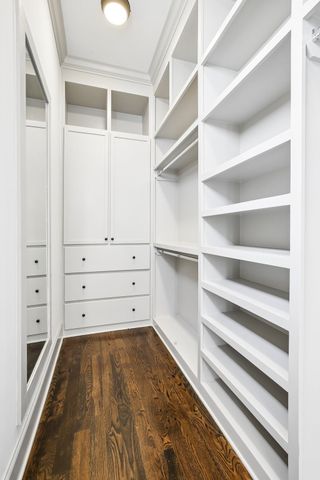 1126 Battery Ln, Nashville, TN 37220