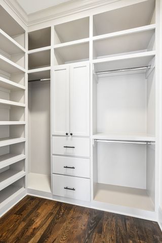 1126 Battery Ln, Nashville, TN 37220