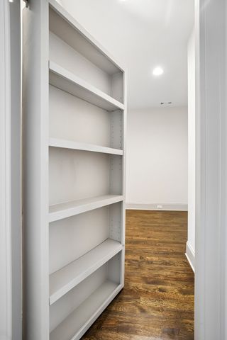 1126 Battery Ln, Nashville, TN 37220