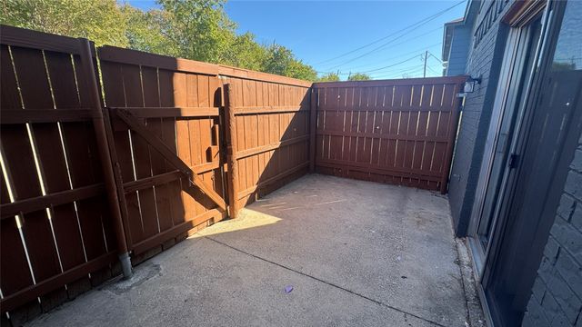 3813 Coates Circle, Benbrook, TX 76116