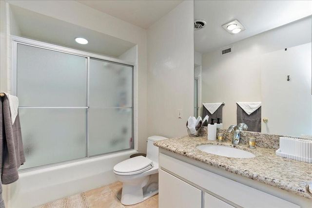 38780 Tandika Trail N, Palm Desert, CA 92211