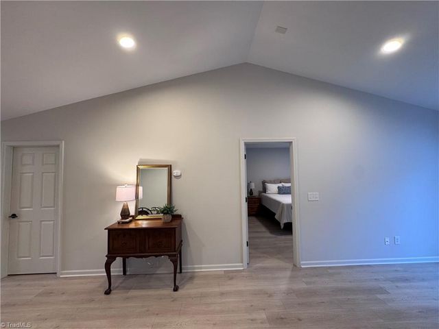 6830 Wellsley Court, Clemmons, NC 27012