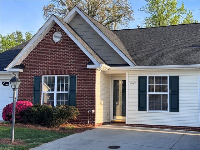 6830 Wellsley Court, Clemmons, NC 27012