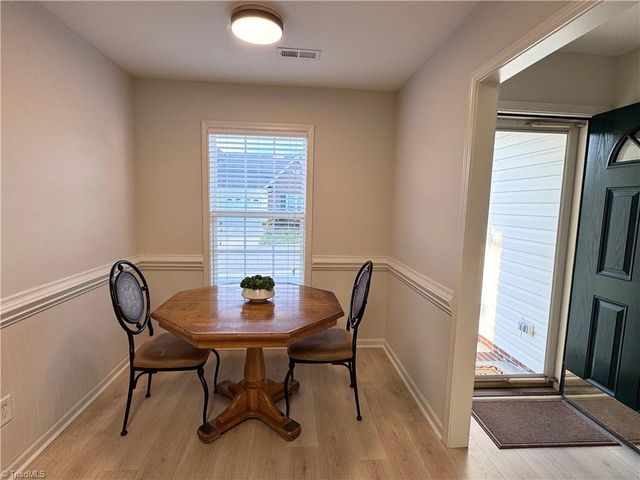 6830 Wellsley Court, Clemmons, NC 27012