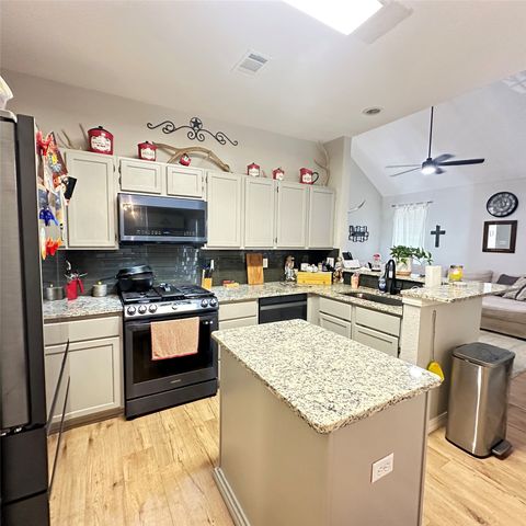 4745 Great Divide Drive, Fort Worth, TX 76137