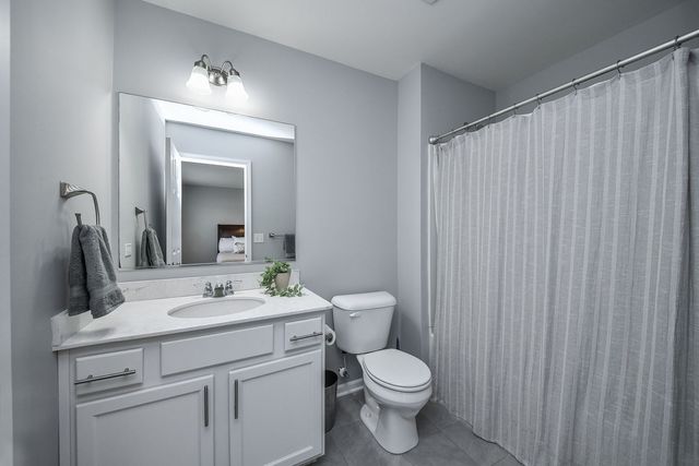 3S602 Everton Drive, Warrenville, IL 60555