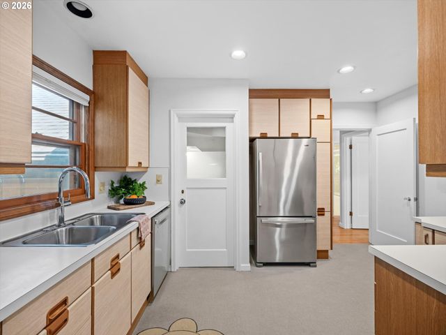 6200 Ne 29TH Ave, Portland, OR 97211