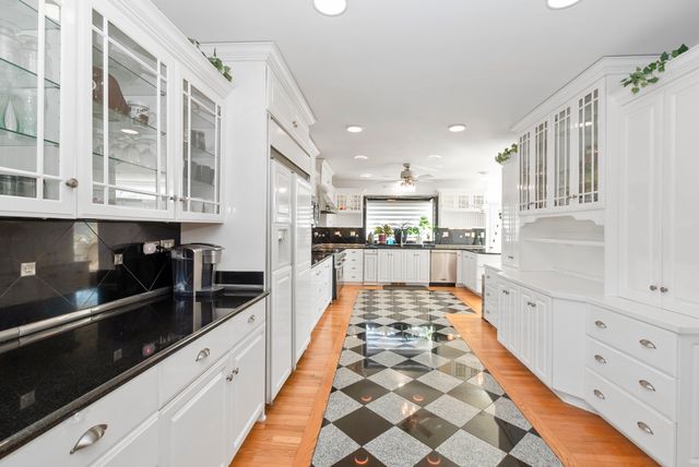 739 Aberdeen Drive, Crete, IL 60417