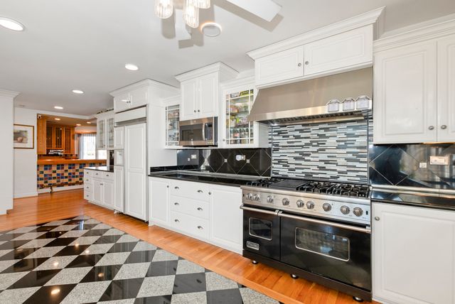 739 Aberdeen Drive, Crete, IL 60417