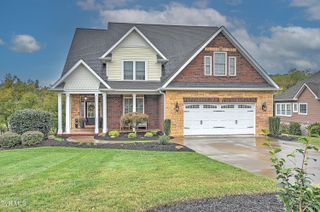 124 Forest Lane N, Blountville, TN 37617